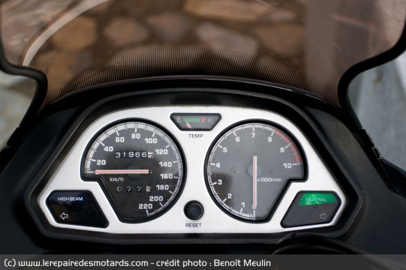 Compteur de la Yamaha XTZ 750 Super Ténéré