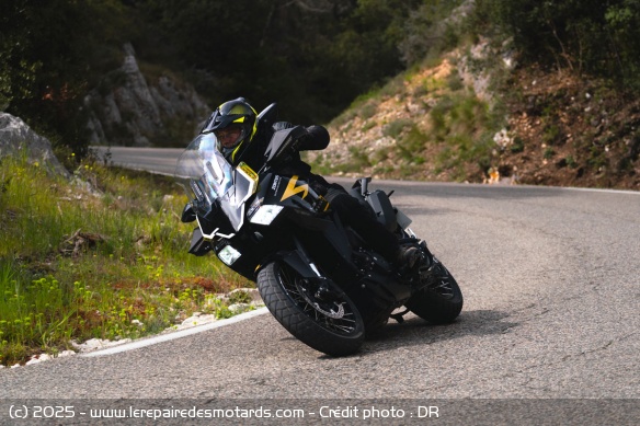 Essai motos Zontes 703 F Adventure et Touring