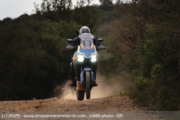 Nous avons également pu mettre la 703 F au défi de l'off-road