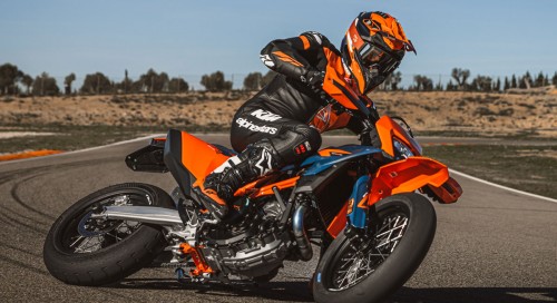 KTM renouvelle sa plateforme monocylindre LC4 pour Euro 5+ avec davantage de technologies et des ajustements de la partie cycle pour les 690 Enduro R et SMC R 2026 