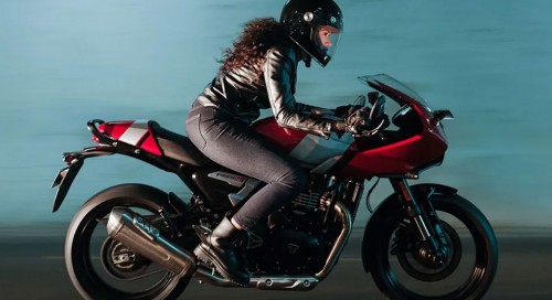 Triumph dvoile officiellement la Thruxton 400 en Inde, variante plus sportive de la Speed 400 avec une tte de fourche rappelant celle de la Speed Triple 1200 RR 