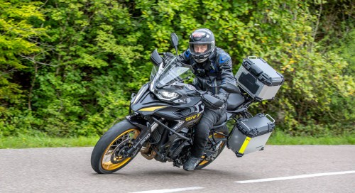 Essai  QJMOTOR SRT 900 SX Touring