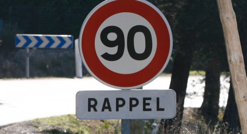 L'Eure repasse officiellement l'int�gralit� de ses routes secondaires � 90 km/h tandis que le Gers poursuit son retour avec 350 km de routes o� la limitation a �t� relev� 