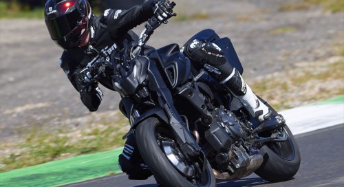 Furion d�voile son prototype hybride M2 � deux roues motrices et valide sa technologie Eversor promettant plus d'autonomie et de maniabilit� 