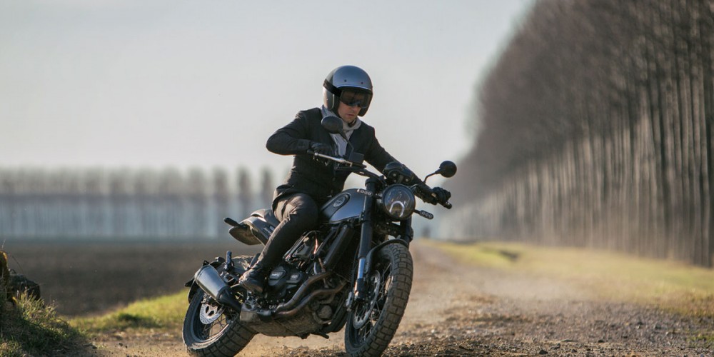 Les motos n�o-r�tro pour le permis A2