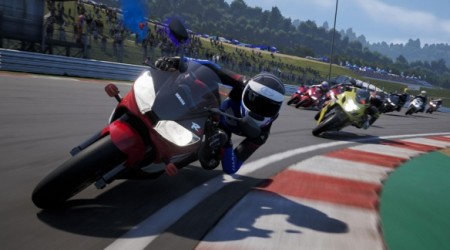 Apr�s un virage tr�s racing op�r� sur les derniers opus, Ride 6 repart vers plus de vari�t� en faisant �voluer son gameplay. Nouvelle carri�re, courses de baggers, trails en tout-terrain, moteur de jeu �volu�... La license est-elle sur la bonne trajectoir 