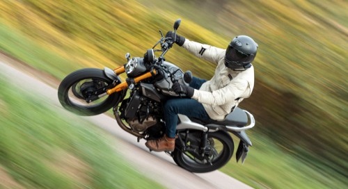 Essai  Hero Hunk 440