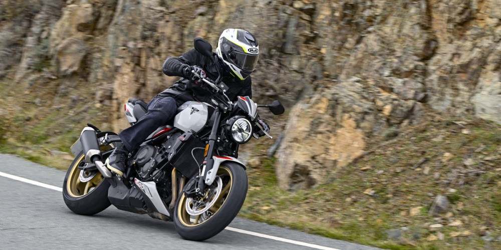 Essai  Triumph Trident 800