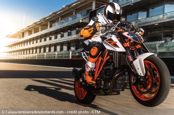 KTM 1290 Super Duke R 2017 KTM 1290 Super Duke R 2017