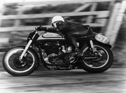 Pilote de légende : Geoff Duke