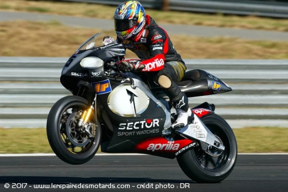Régis Laconi sur l'Aprilia de MotoGP