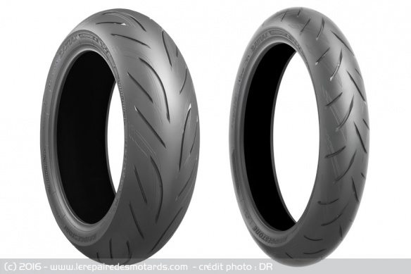 Pneumatique avant/arrière Bridgestone S21