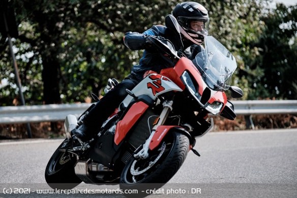 Essai pneu Metzeler Roadtec 01 SE sur BMW XR
