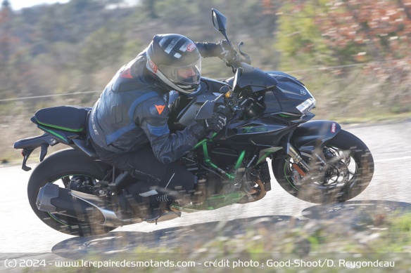 Essai des Metzeler Roadtec 02