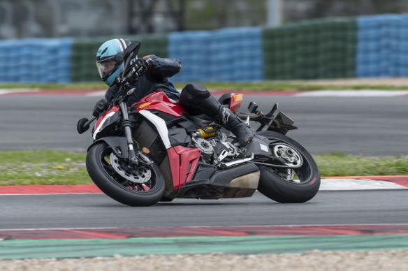 Essai pneu Pirelli Diablo Supercorsa V4 SP Essai pneu Pirelli Diablo Supercorsa V4 SP