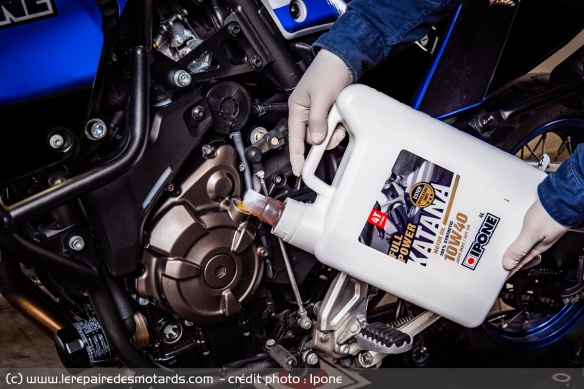 Bidon d'huile moteur de 4 litres