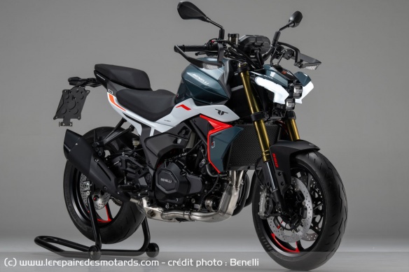 Benelli Tornado Naked Twin 550