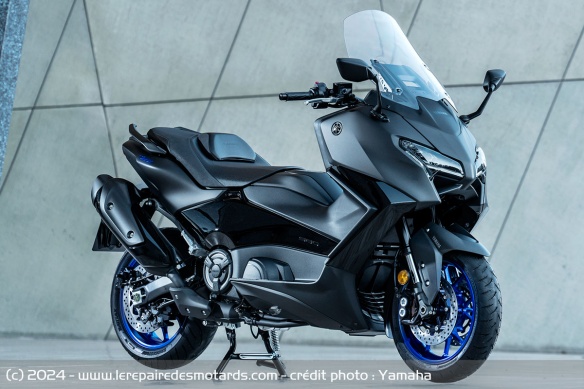Yamaha TMax 560 2025