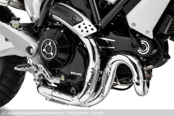 Le moteur est hérité du Monster 1100