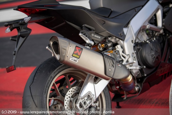 Silencieux de l'Aprilia RSV4 1100 Factory