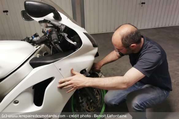 Je nettoie et prépare la moto