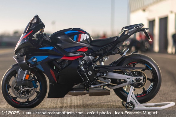 Sportive BMW M 1000 RR 2025 Sportive BMW M 1000 RR 2025