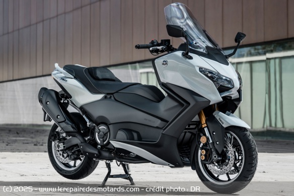 Le Yamaha TMAX Tech Max Le Yamaha TMAX Tech Max