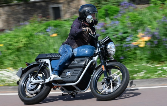 Essai moto électrique RGNT Scrambler 1.5 Essai moto électrique RGNT Scrambler 1.5