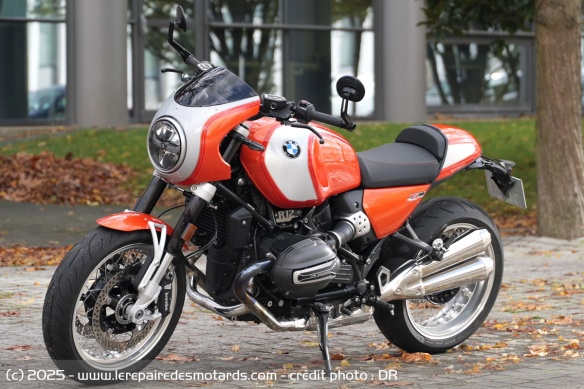 La n&eacute;o-r&eacute;tro BMW R12S