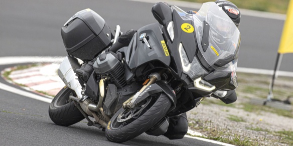 Essai du pneu Dunlop Roadsmart IV Essai du pneu Dunlop Roadsmart IV