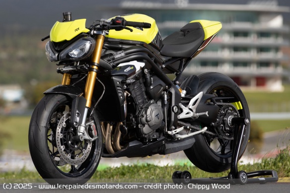 La Triumph Speed Triple 1200 RX