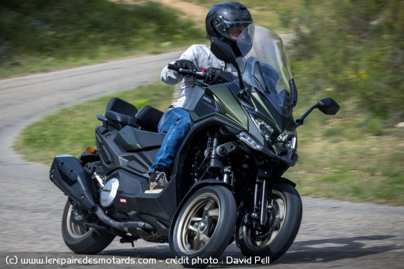 Essai scooter 3-roues Kymco CV3 Essai scooter 3-roues Kymco CV3