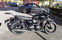 Triumph Bonneville 900