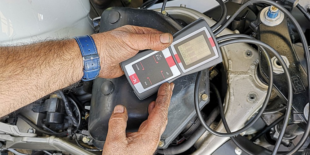 Synchroniser les carburateurs