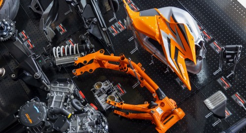 Comme pour l'auto, la loi impose désormais à réemployer les pièces des motos et scooters en fin de vie. Pour répondre à l'obligation, la filière 2-roues s'organise