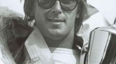 Champion de Ski Nautique et membre de l'équipe olympique espagnole de Bobsleigh, Victor Palomo s'est surtout distinguer à moto, allant jusqu'à remporter la Formule 750